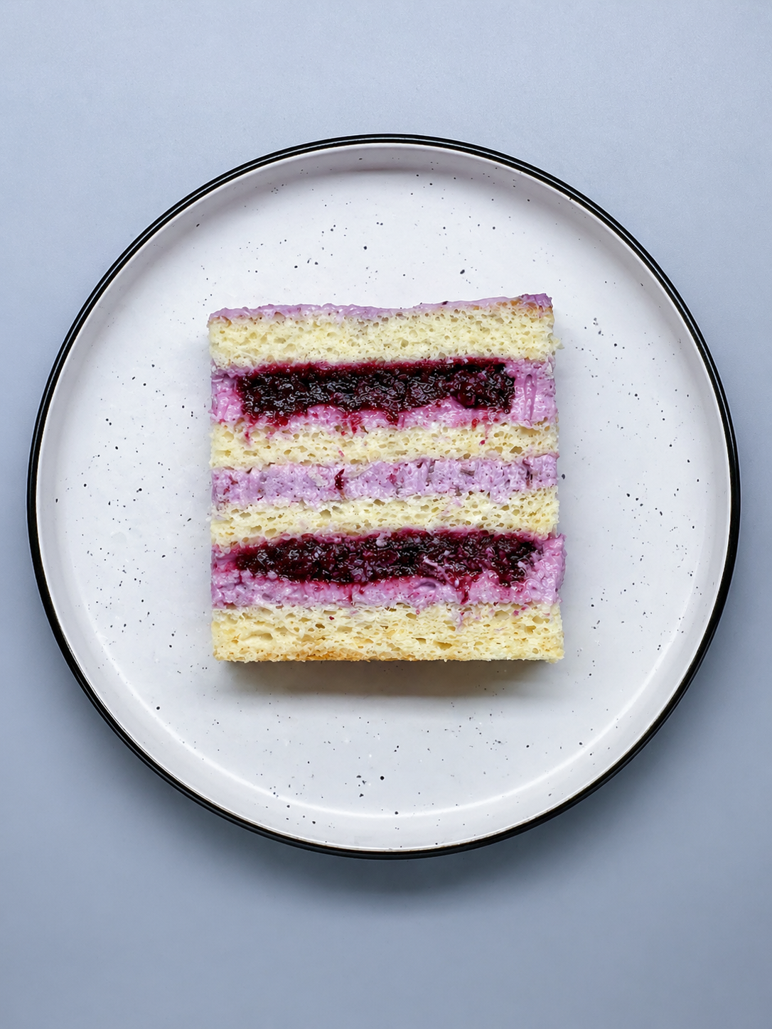 Разрез начинки Ягодный бум Cakes by Sofy